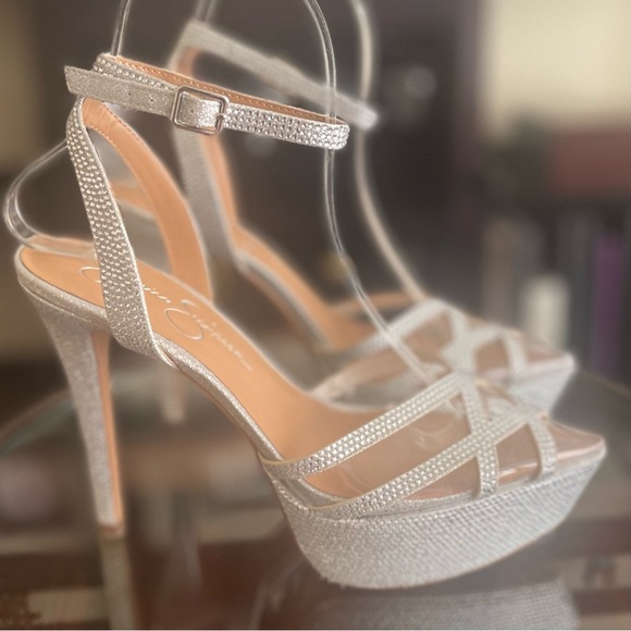 Jessica Simpson Oluina Embellished Platform Pumps - Picture 5 of 15